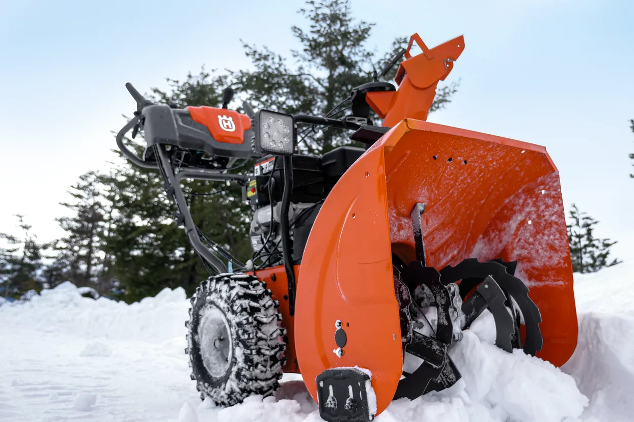 Déneigeuse – Fraise à neige Husqvarna ST224 – Image 4